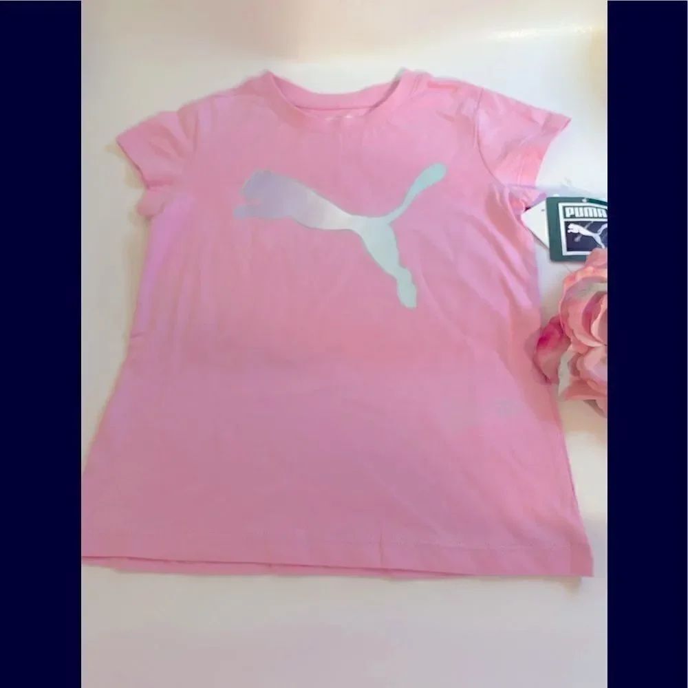 🛍Puma Girls graphic Tee crew neck T - Shirt size : 5